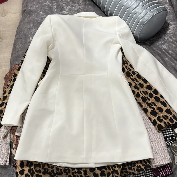 Zara long blazer with gold buttons - Picture 2 of 3